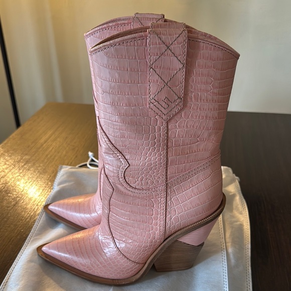 Pink Croc-Embossed Women's Boots - Picture 2 of 8